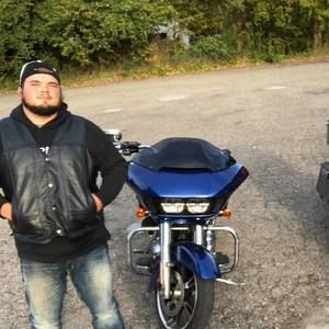 Meet your Posher, Cliff